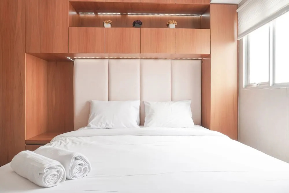 Nice And Comfort 1Br At The Wave Kuningan Apartment