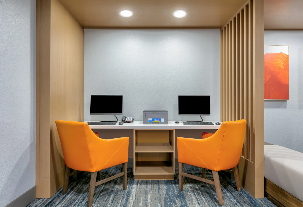 Holiday Inn Express & Suites Dallas Park Central Northeast by IHG