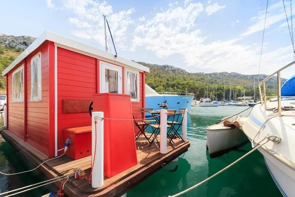 The Homeboat Company Piccola - Cagliari
