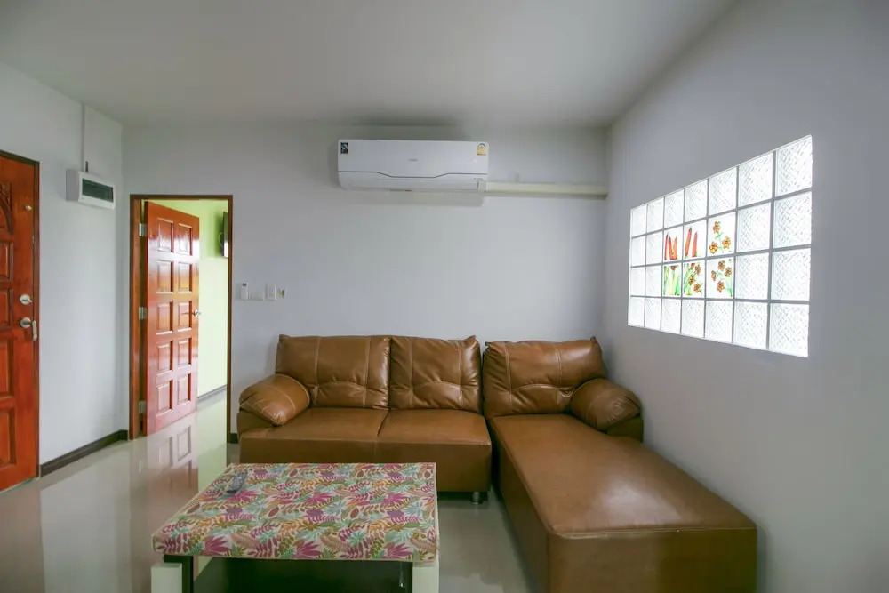 OYO 956 Thachang Resort