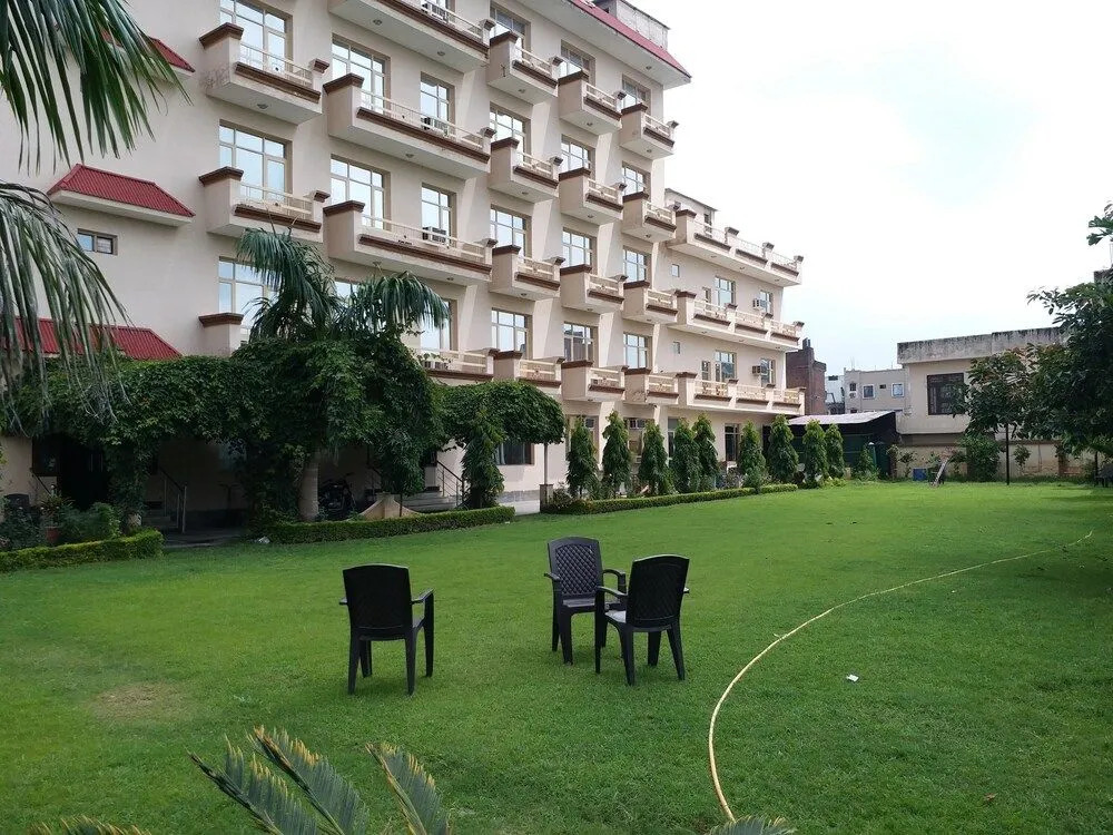 Hotel Jagdamba