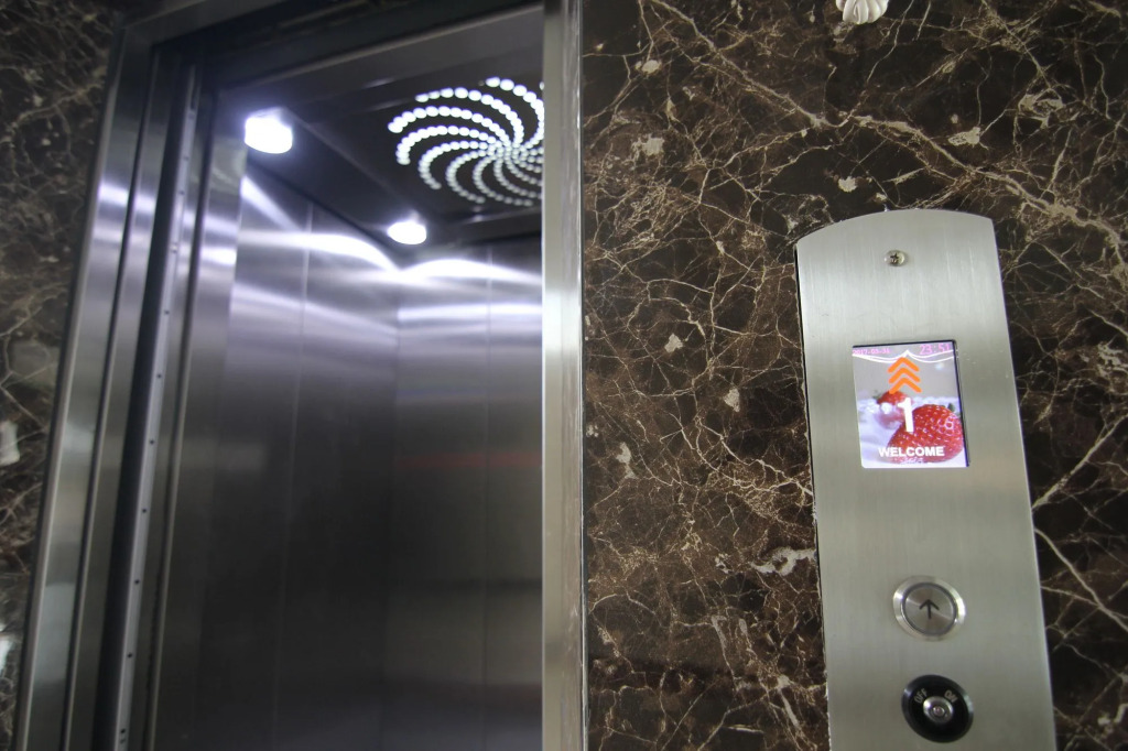 Gold Airport Suites