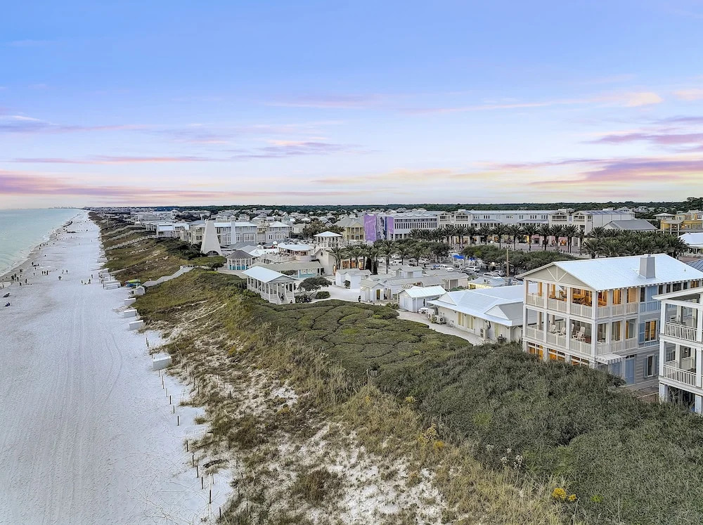 Buckeye On The Beach Gulf Front Seaside, Fl Right Next To Town Center, Sleeps 10! 4 Bedroom Home by RedAwning