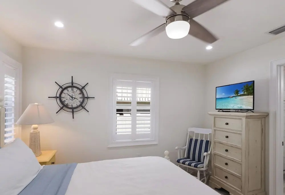 Surf Riders 4 Bedroom Home