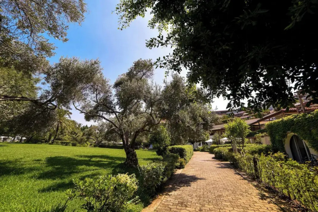 Portemilio Hotel & Resort