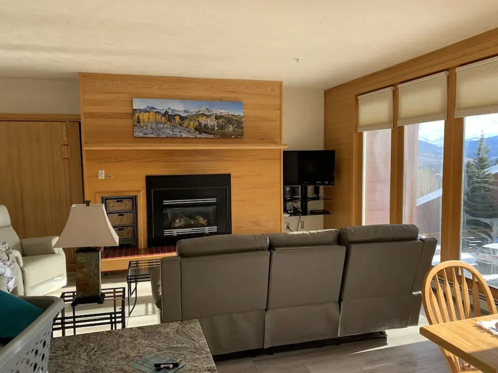 Swan Mountain Resort