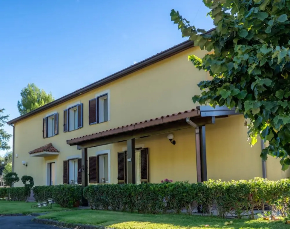 B&B BOUTIQUE DI CHARME "ETNA-RELAX-NATURA"