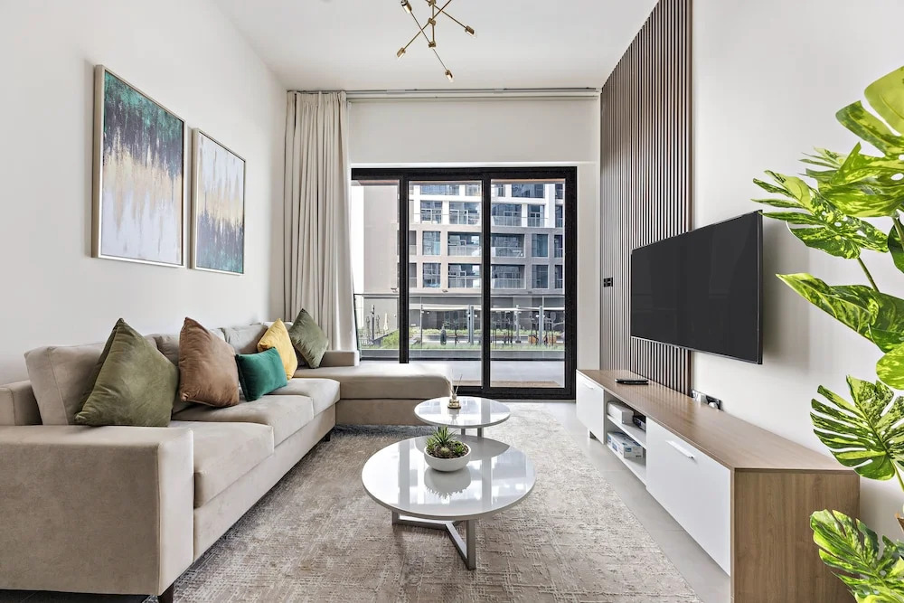 WelHome - Contemporary 1BR in Binghatti Canal & Burj Views