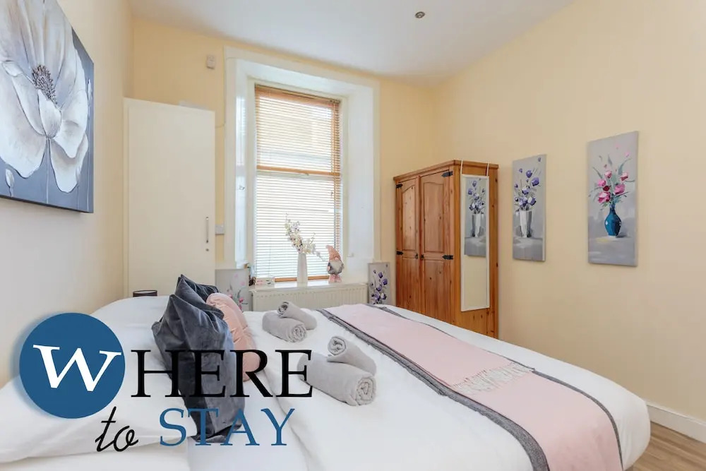 Beautiful 2bed Ground-f Pitt St. Apartment