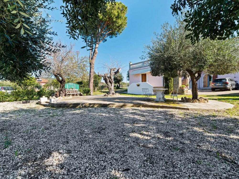 Cosy Holiday Home in Santa Maria di Castellabate With Garden