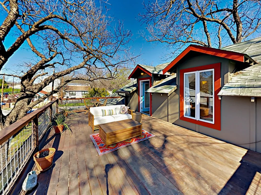 East Austin Bungalow - 3 Br Home