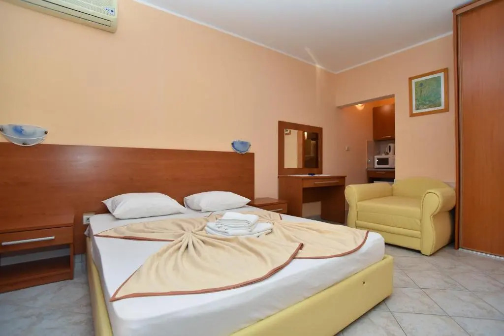 Apartments Mara