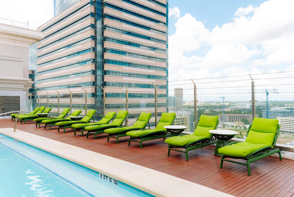 Blossom Hotel Houston, Curio Collection by Hilton