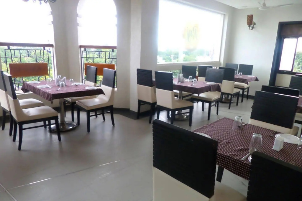 Hotel Raj Palace