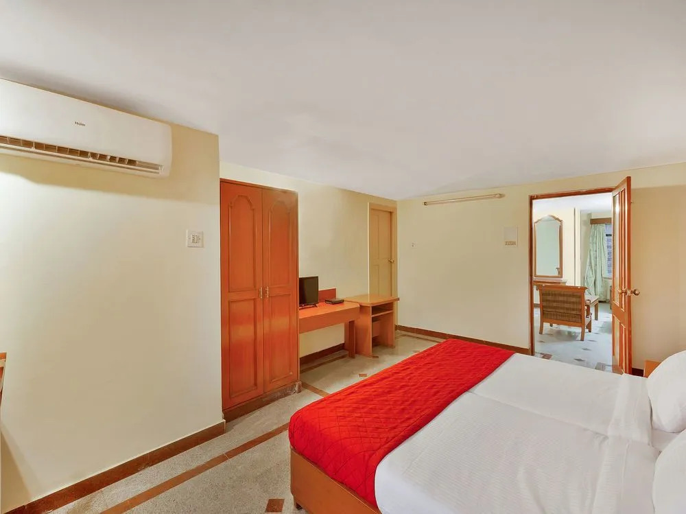 OYO 10534 Hotel Kanishka