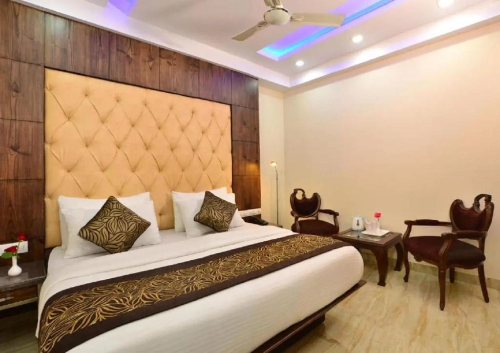 Hotel HRS - New Delhi Railway Station