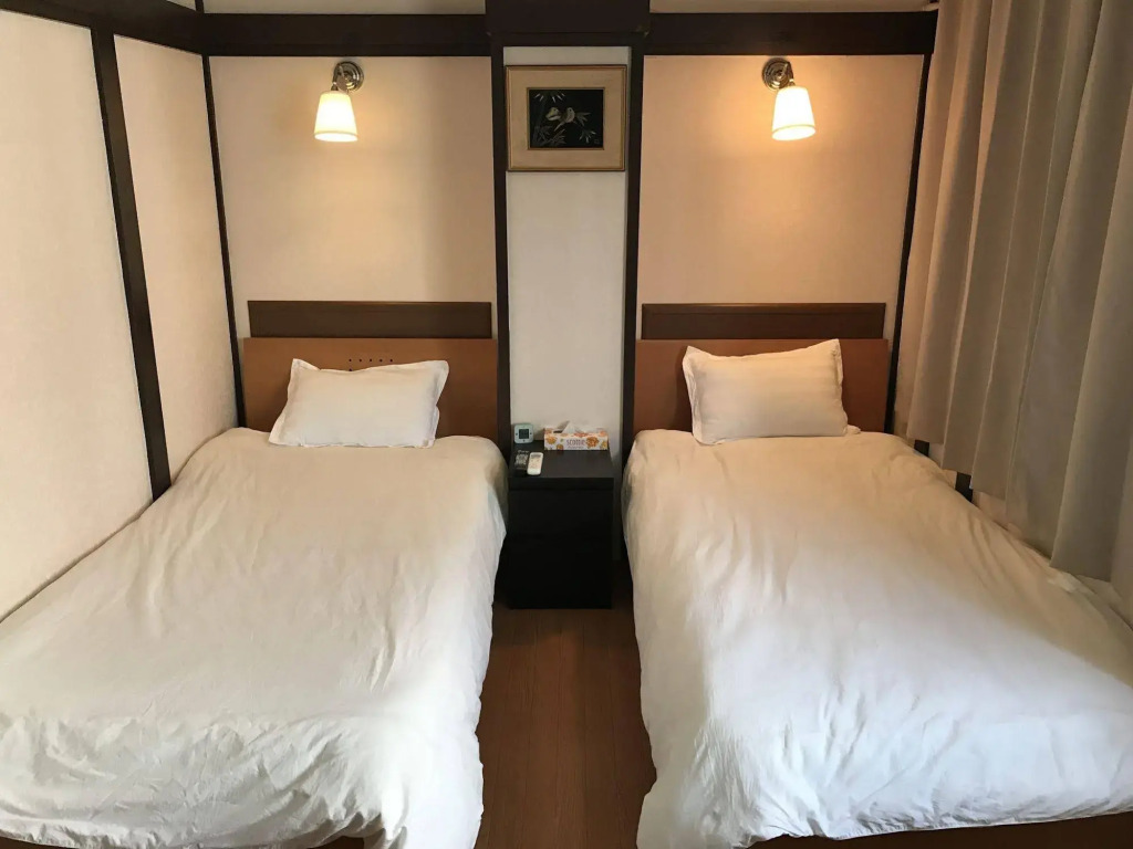Naniwa Guest House Kuromon