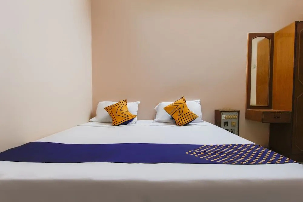 Spot on 49828 Hotel Meenakshi