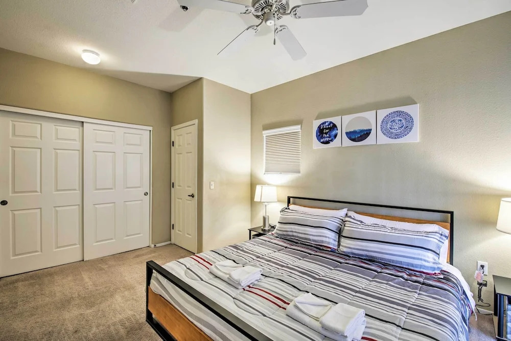Condo w/ Pool Access, 5 Mi to Tempe Diablo Stadium