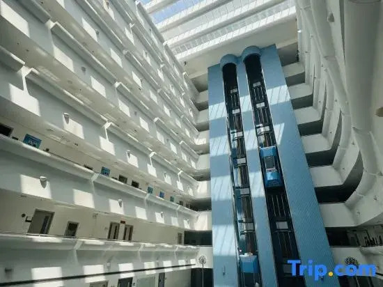 Shanghai Guoyu Hotel (Cao'an Branch, Jiading Campus, Tongji University)