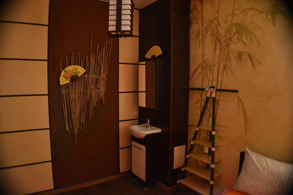 Отель Traveler's Hotel