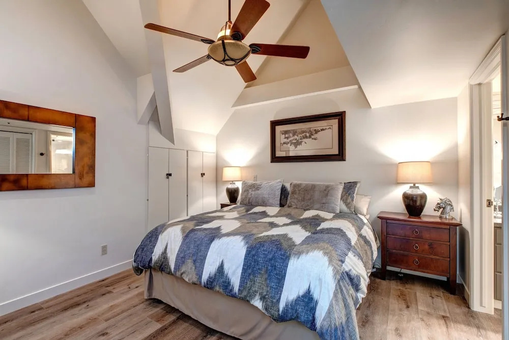 Slope-side 3br At Mt. Ge, Next To Chairlift 3 Bedroom Condo