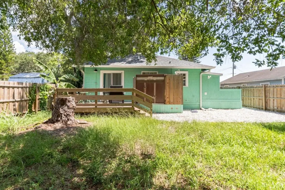 Sarasota, Fl Bungalow Bright & Breezy Coastal Vibes - 10 Mins To White Sand Beaches 2 Bedroom Home by RedAwning