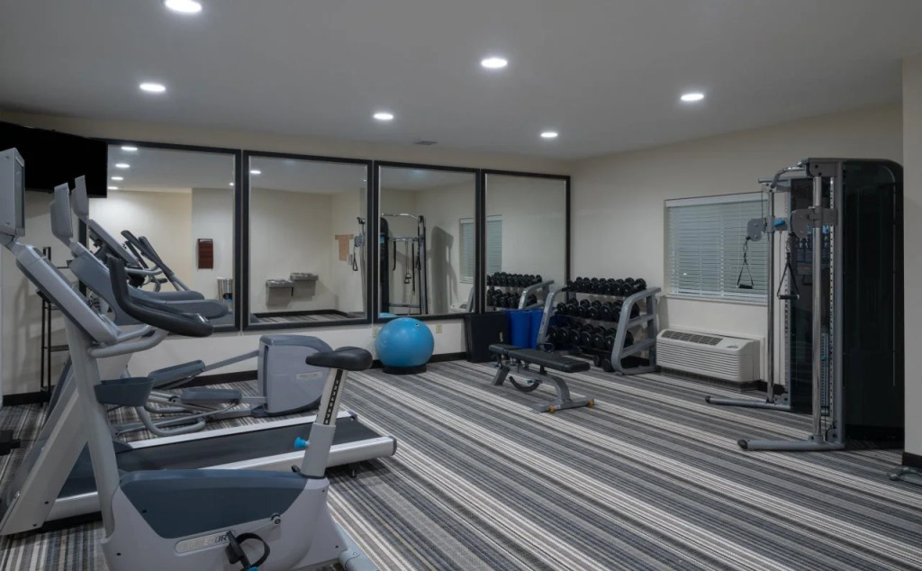 Candlewood Suites Auburn by IHG