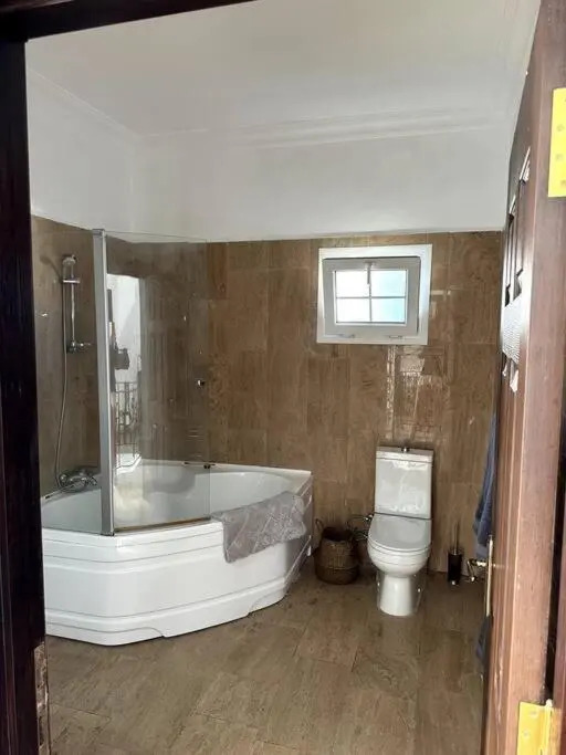 Beautiful 5 bed Villa with Pool