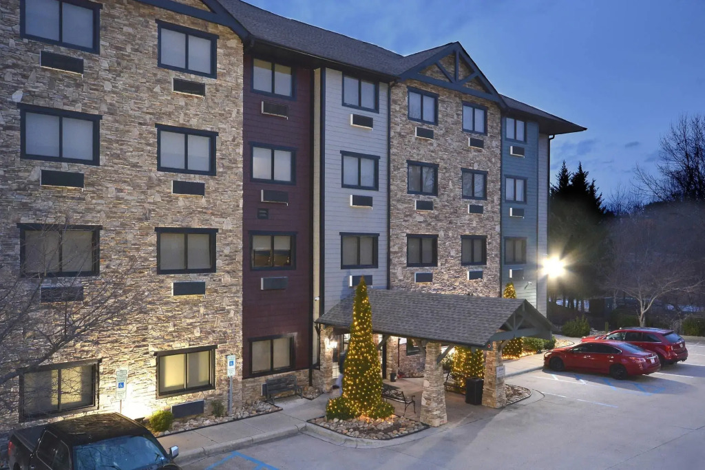 Brookstone Lodge near Biltmore Village, an Ascend Collection Hotel