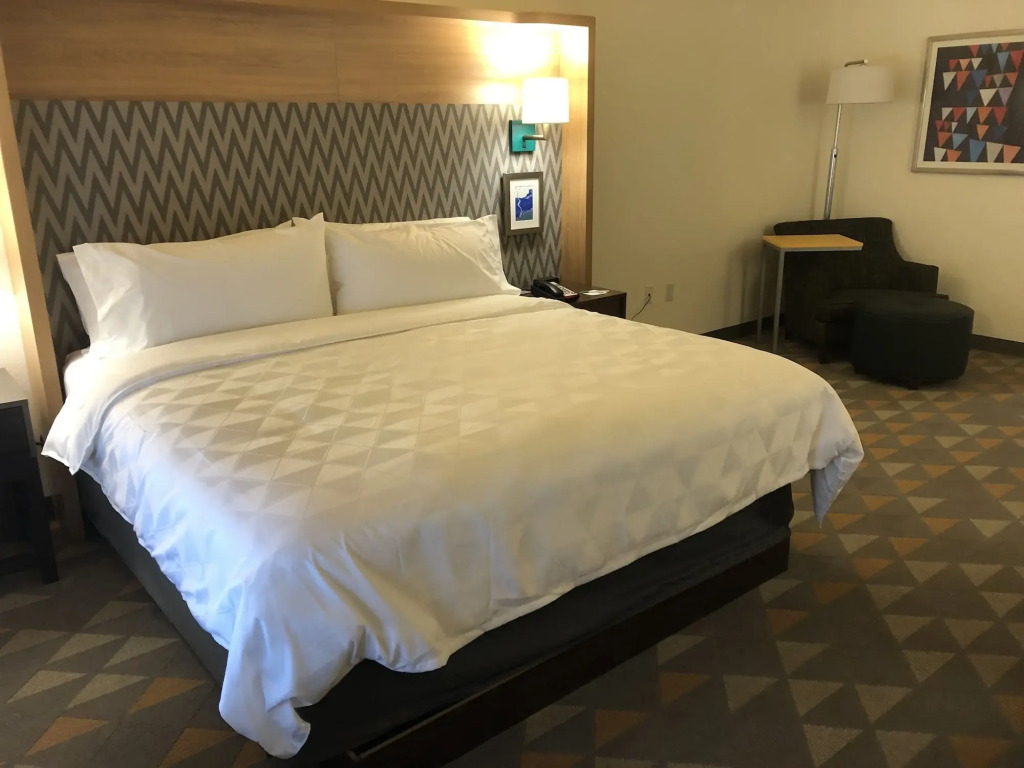Holiday Inn & Suites Memphis Southeast-Germantown by IHG