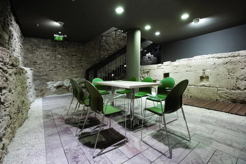 Leon Hotel & Lounge Budapest