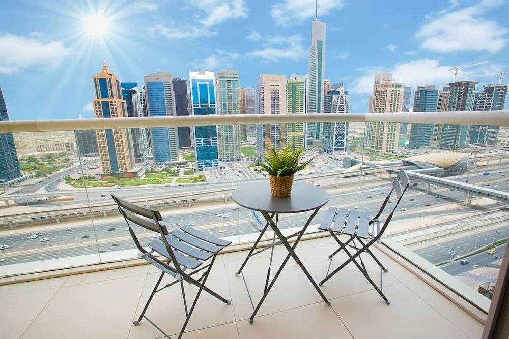 Newly Designed Apartment Walk to the Beach