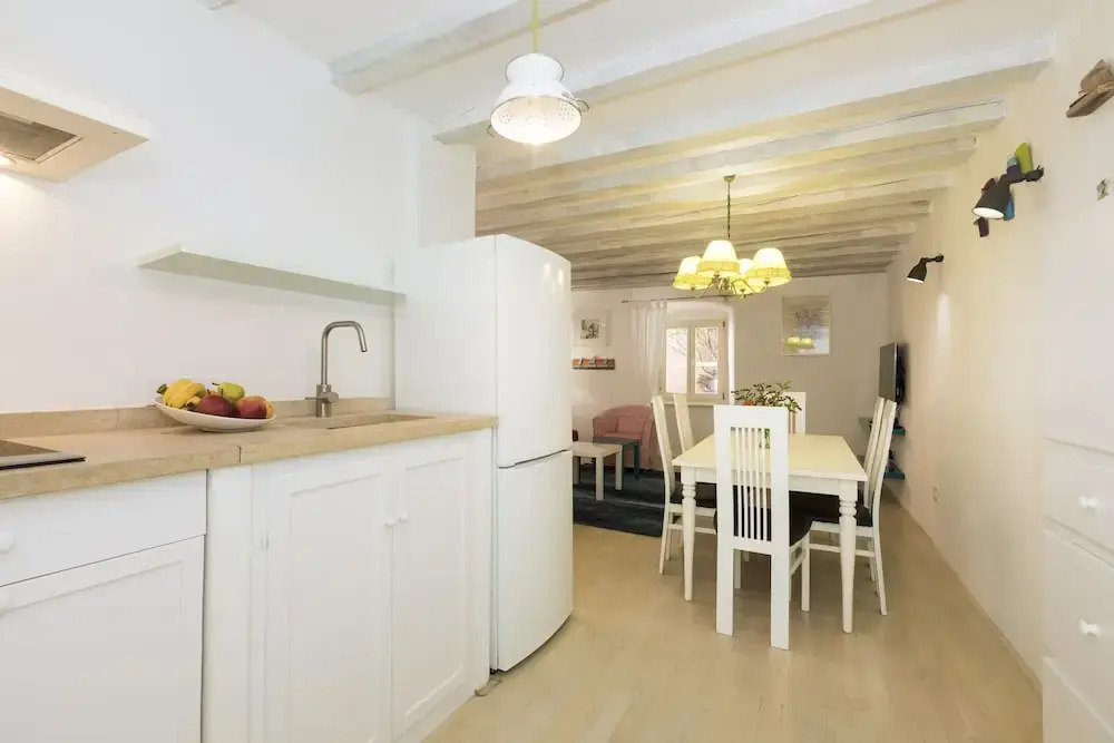 House Encanto - Old Town Retreat