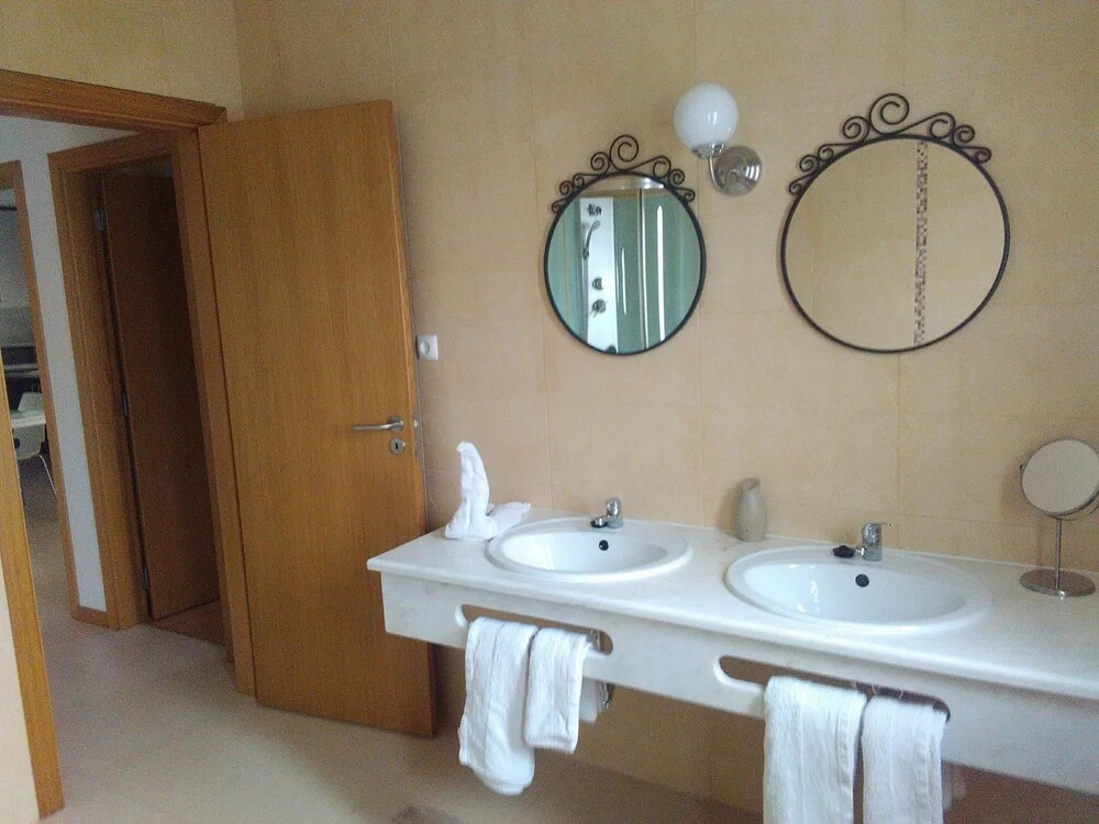 House With 2 Bedrooms in Ponte de Vagos, With Furnished Garden and Wif