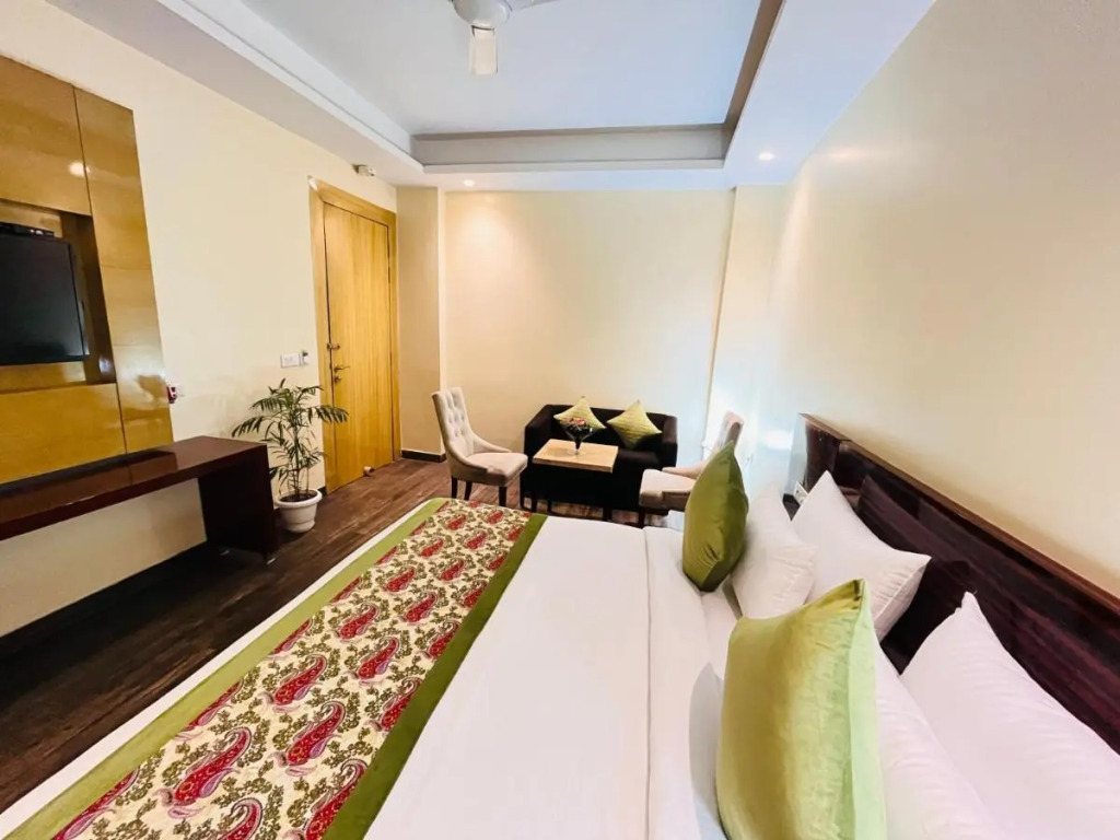 Treebo Hotel Banz