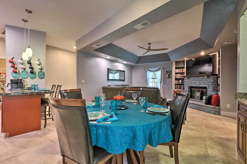 Pool & Fire Pit: Cape Coral Golf Course Getaway