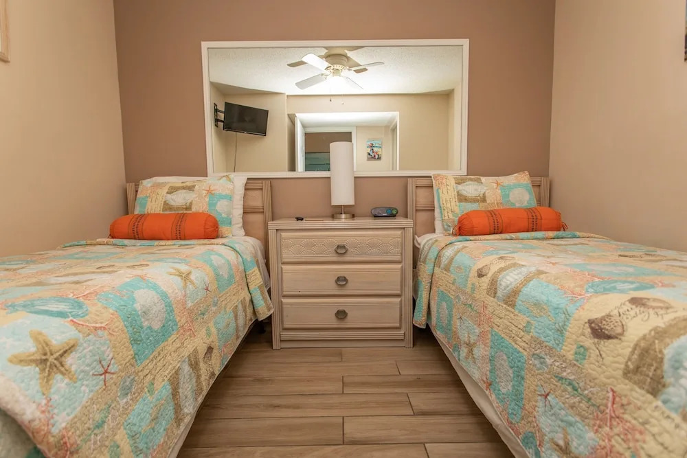 Royal Garden Resort 1506 2 Bedroom Condo by RedAwning