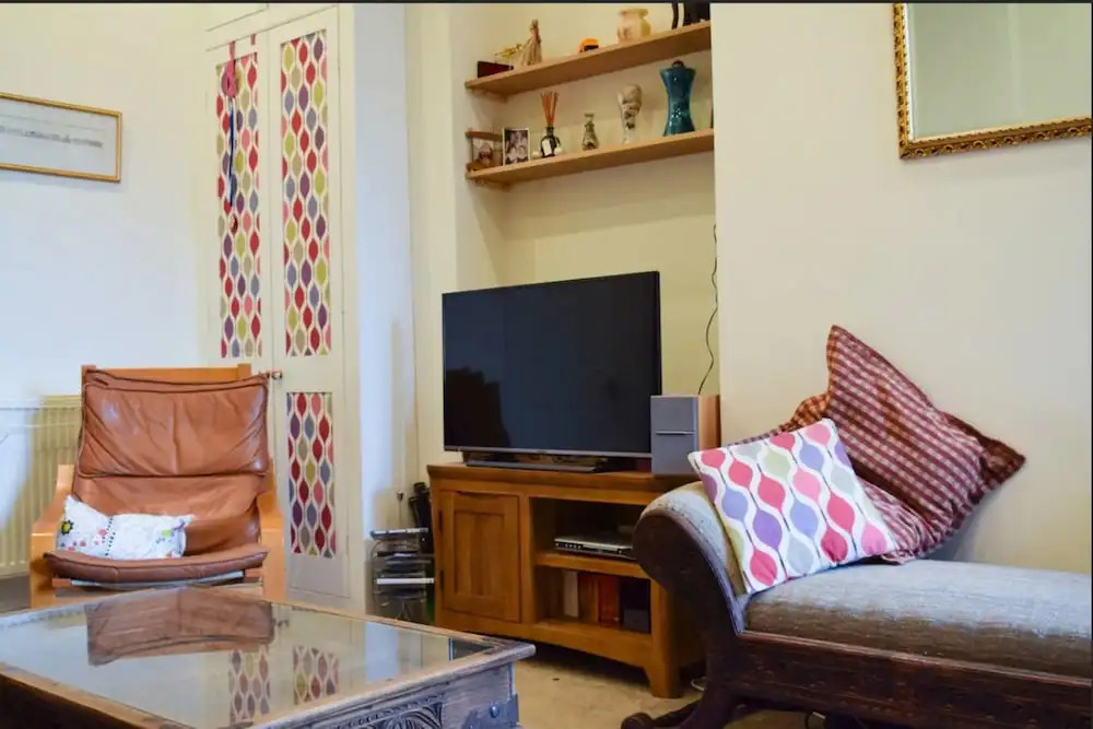 2 Bedroom Apartment With Private Garden