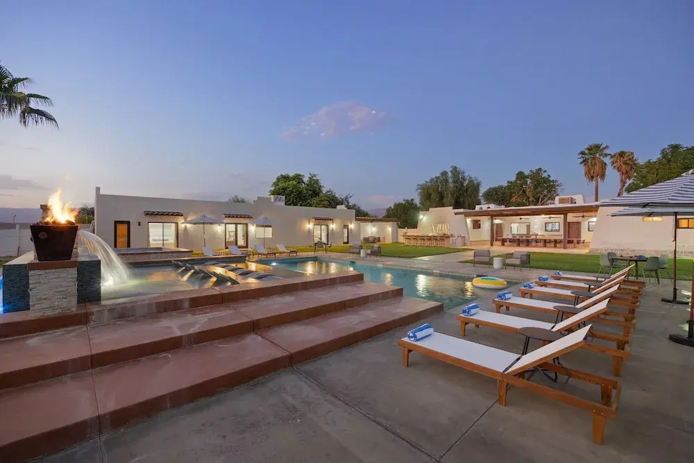 Starlight Estate by Avantstay 20 People Architectual Mansion w Pool Tennis Court Game Room