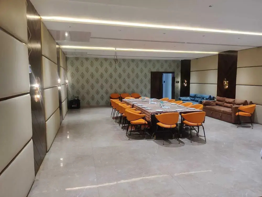 Motel Bilaspur City