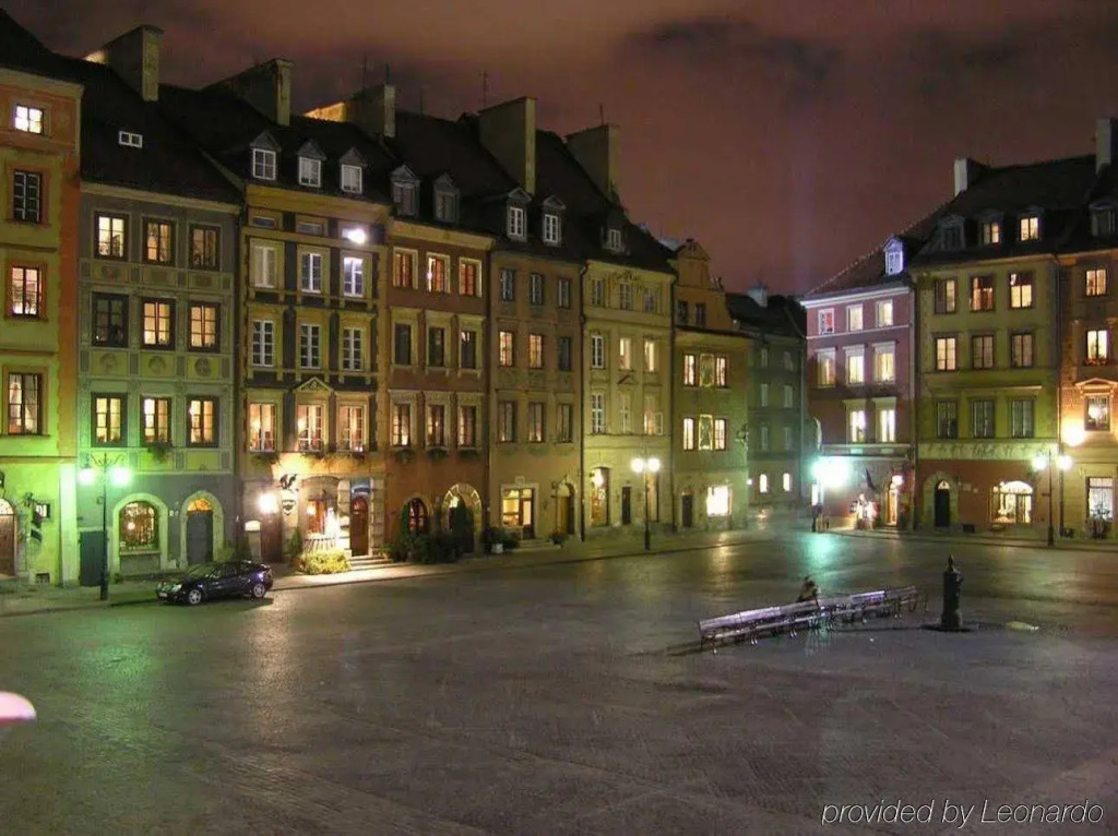 MONDRIAN Luxury Suites & Apartments Market Square I