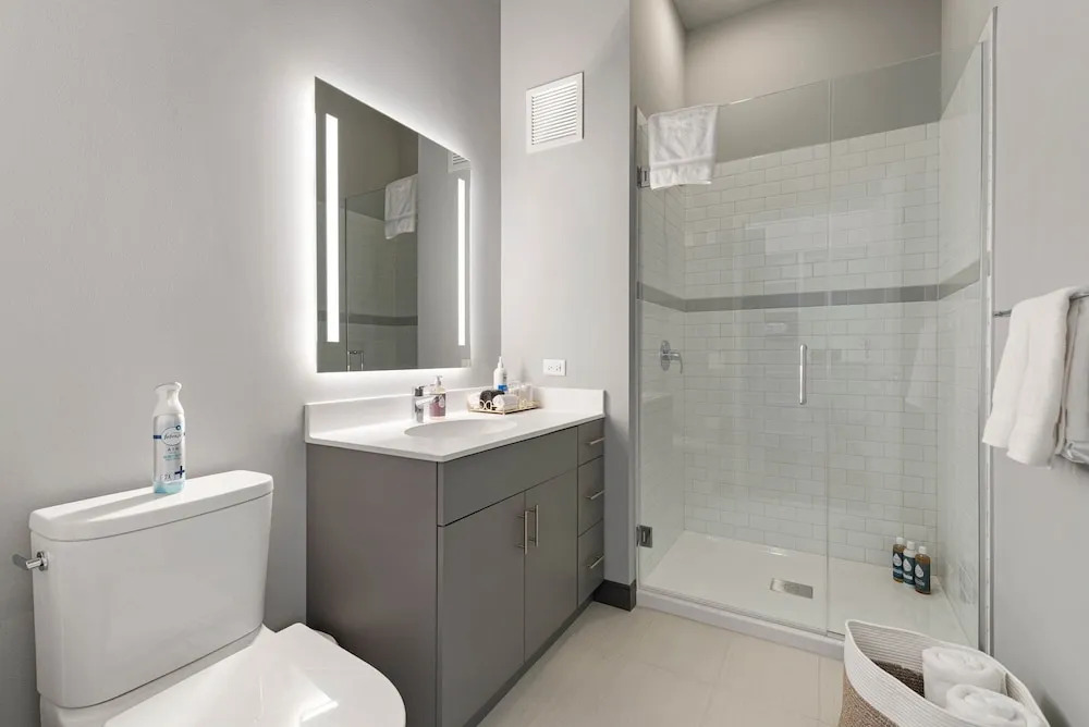 Cloud9 2x1 Apartments Fulton Market The Pop