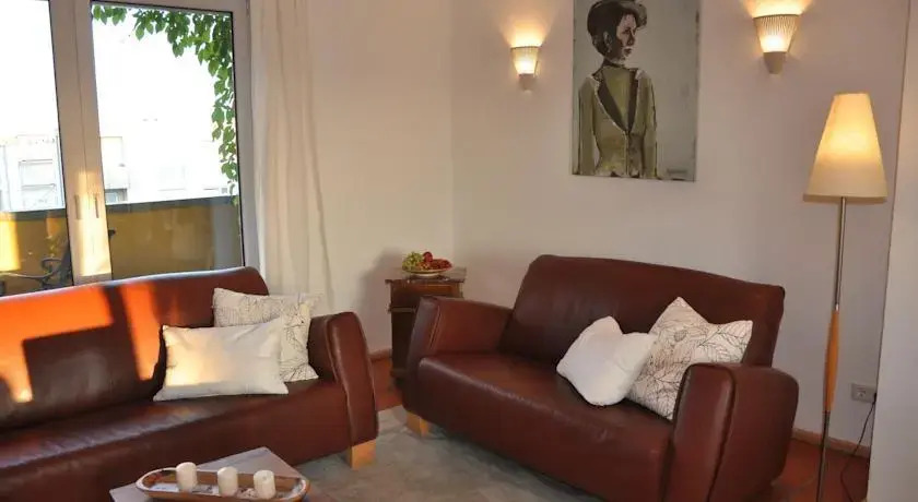 Top Apartment