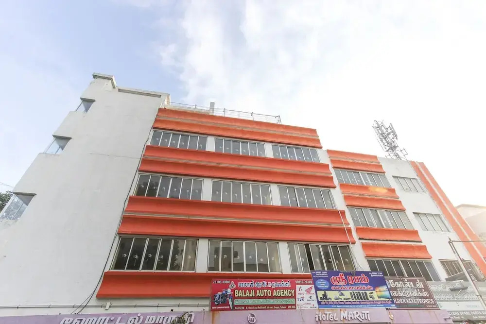 Spot On 62694 Hotel Maruthi