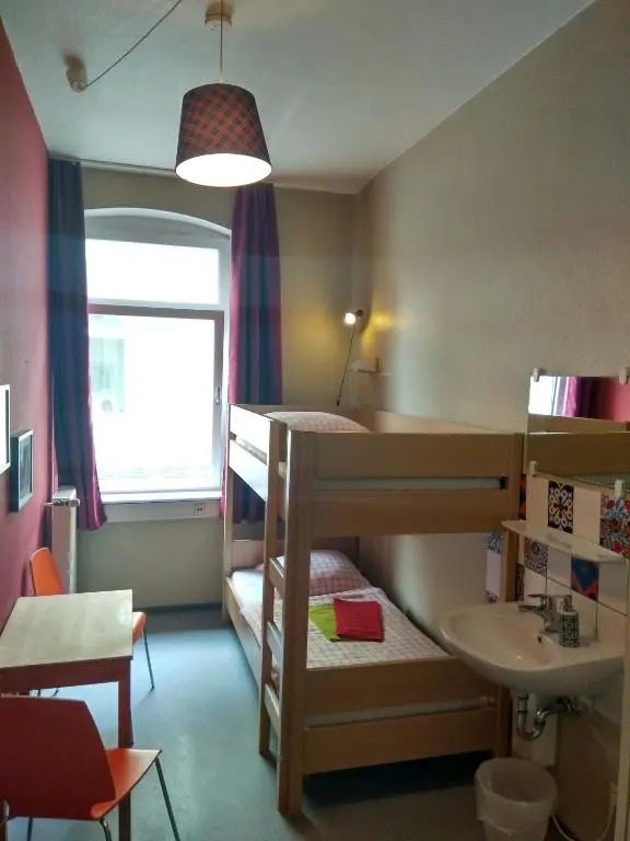 Youth Hostel 37