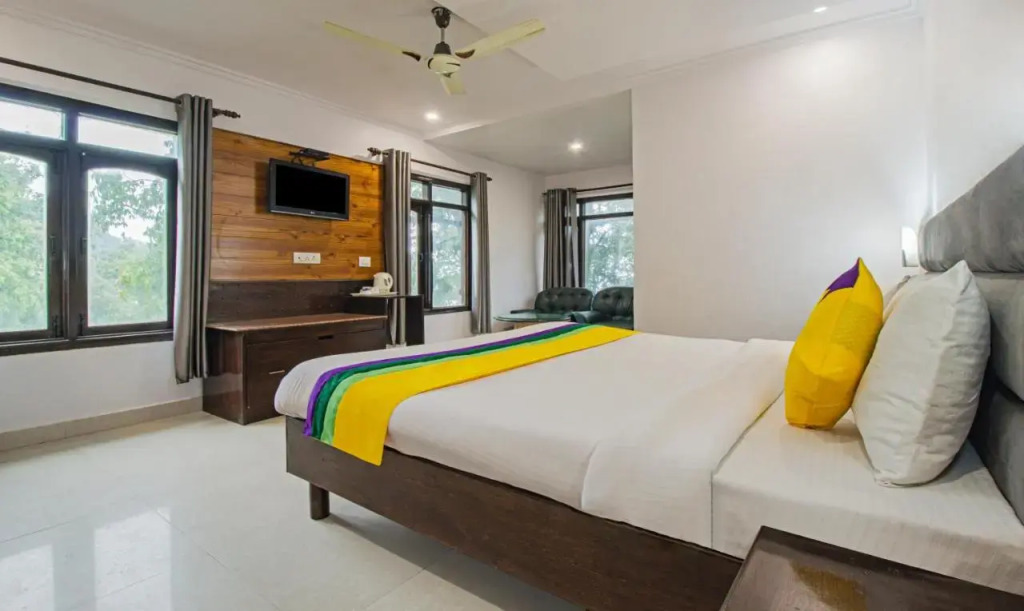 Itsy Hotels Peak View, 300 Mts From Mall Road