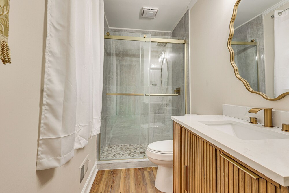 Comfort & Convenience! Home 3 Mi to Dtwn Wilson