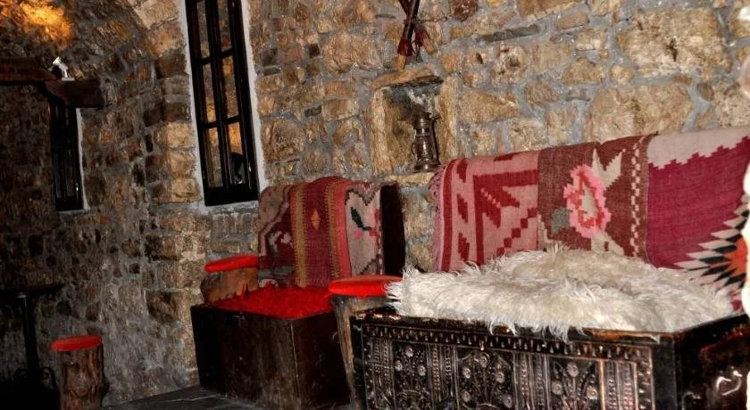 Guva Mangalem Boutique Hotel & Restaurant -Berat Old Town View