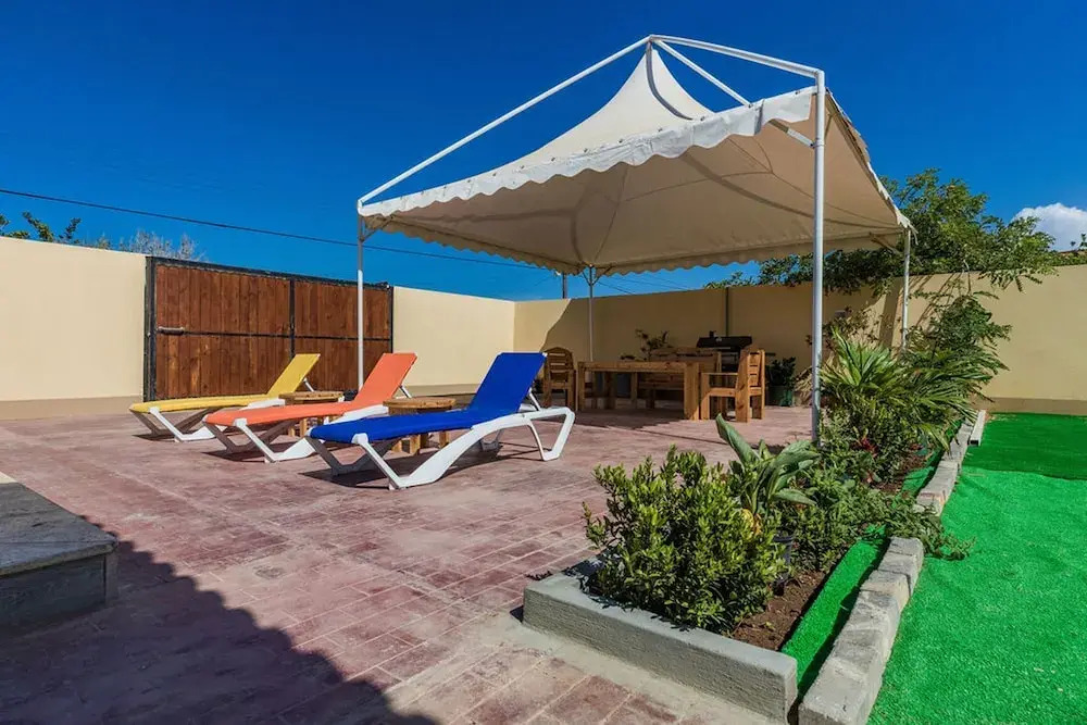 Rooi Santo Studio w King Size Bed Pool